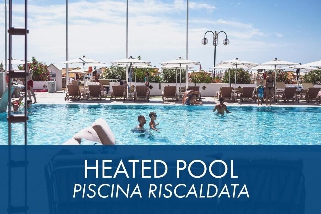 Готель Cesare Augustus 4*