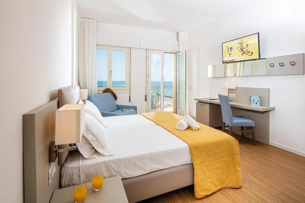 Фото Hotel Astor 3*
