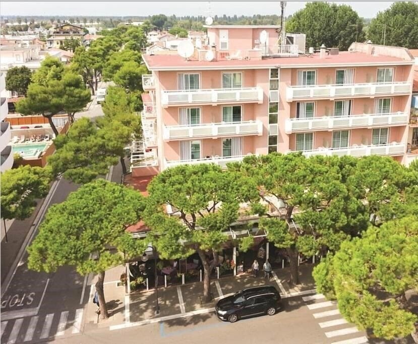 Отель D'Annunzio Jesolo 3*