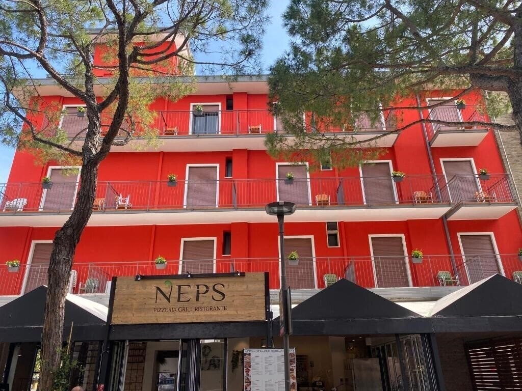 Отель Hotel Neps 3*