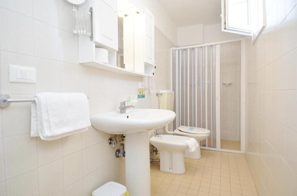 Фото Hotel Ute 3*