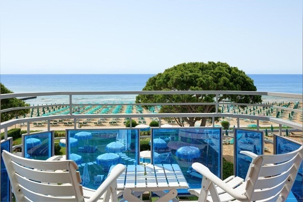 Отель Croce di Malta Lido di Jesolo 4*