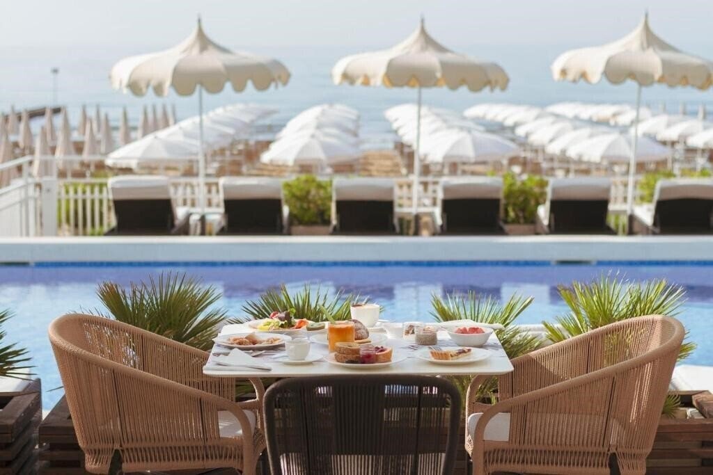 Готель Delle Nazioni Hotel 4*