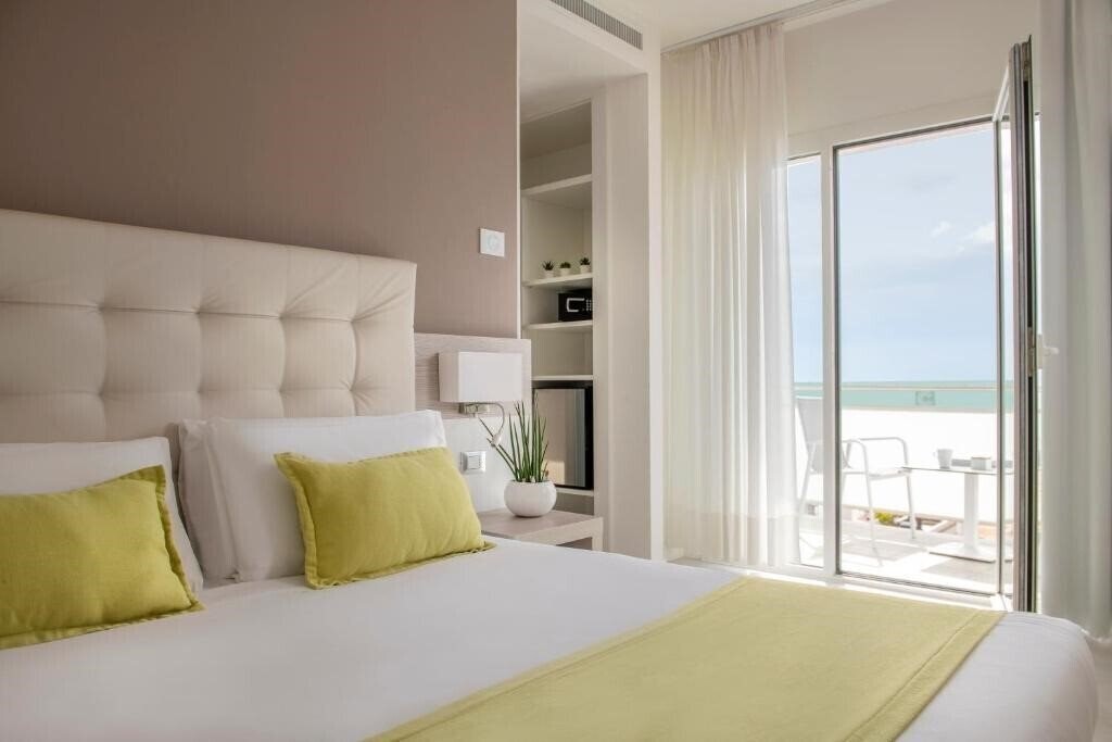 Фото Delle Rose Hotel 4*