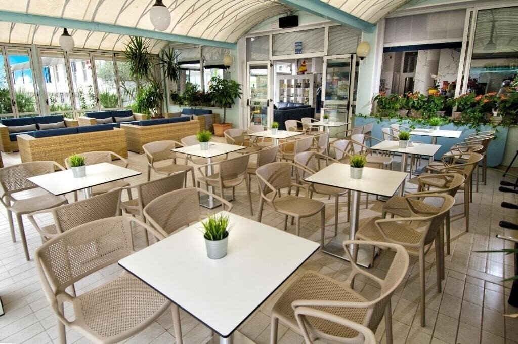 Фото Marisa Hotel (Caorle) 3*