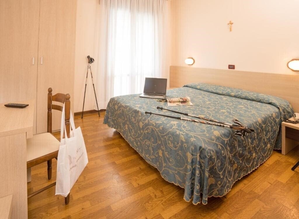 Фото Trevi Hotel 3*