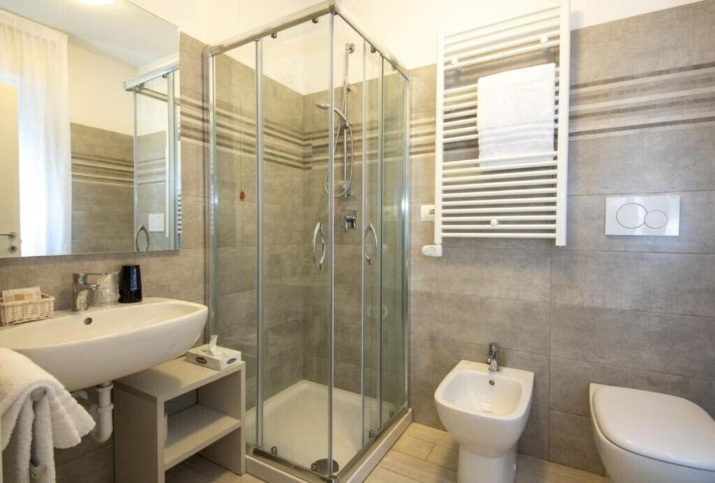 Фото Hotel Plaza Esplanade 3*