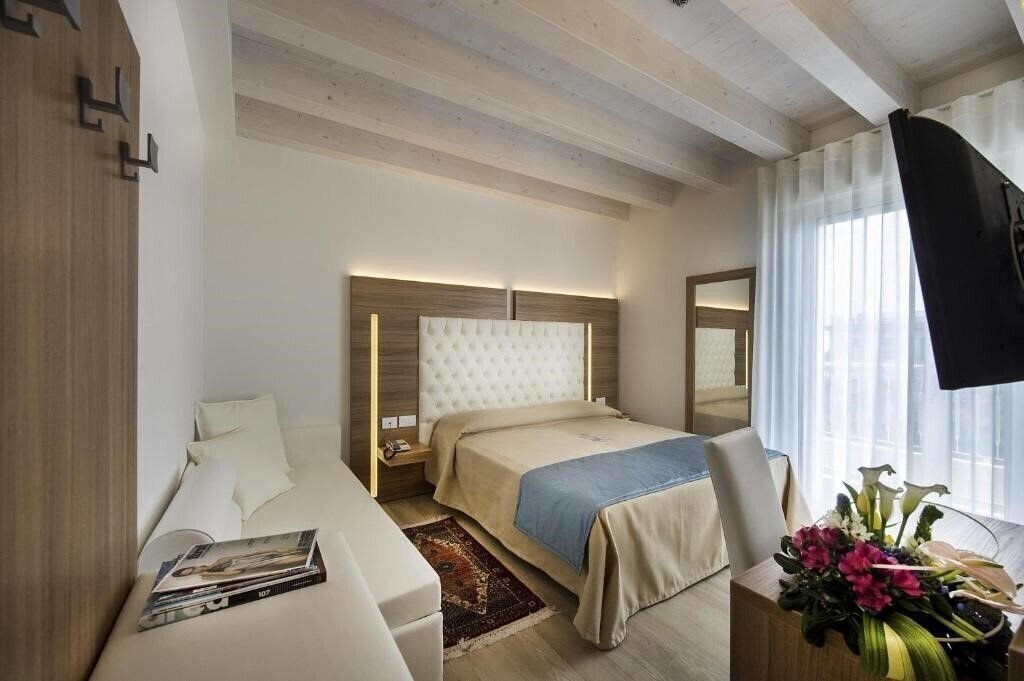 Фото Hotel Hollywood 3*