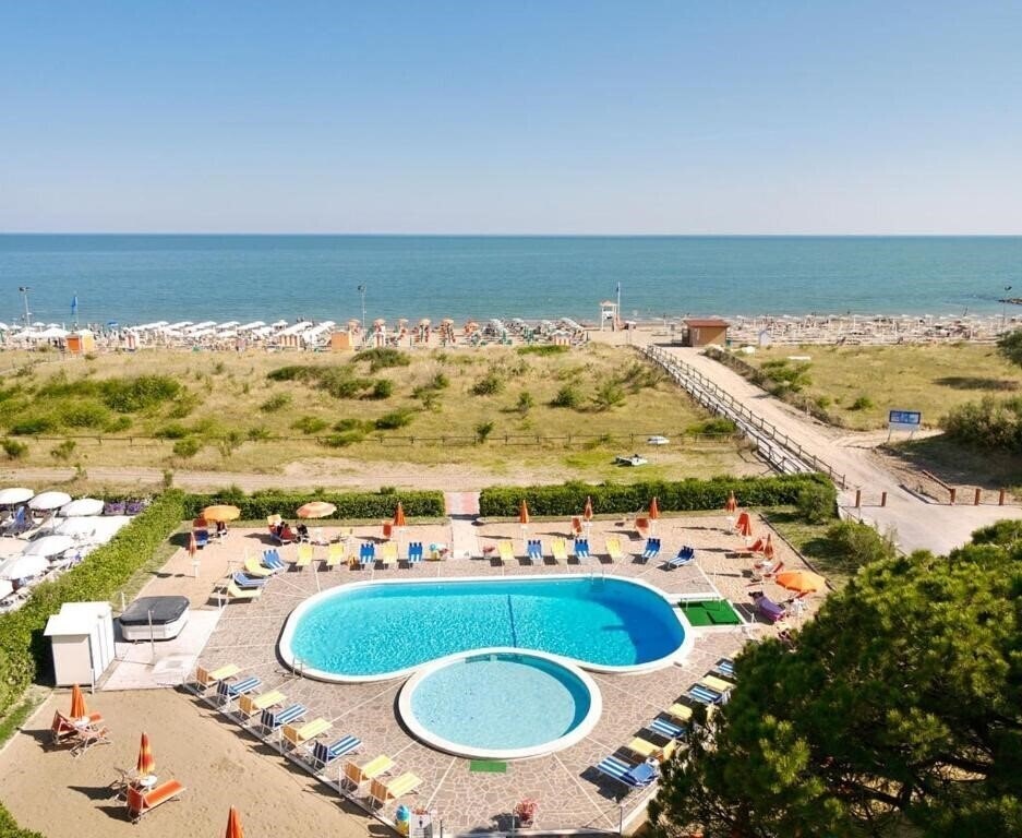 Изображение Hotel Bertha Fronte Mare 3*