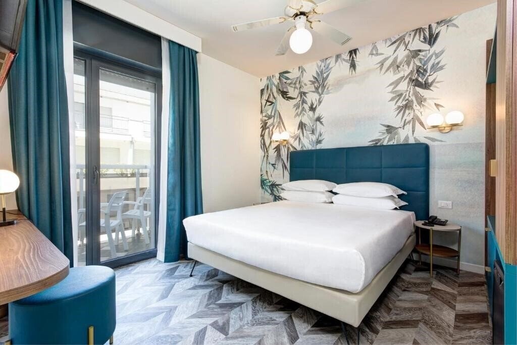 Готель Byron Bellavista 4*