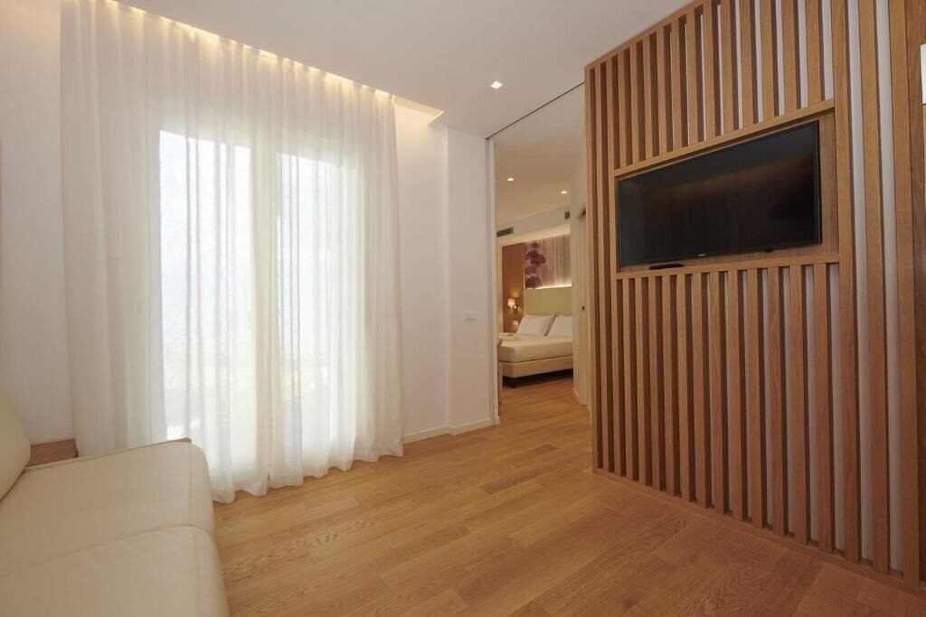 Отель Hotel Cavalieri Palace 4*