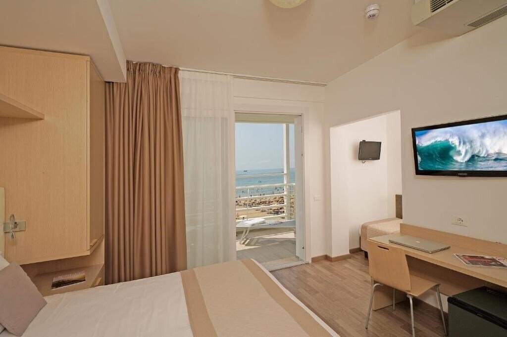 Фотографія Hotel Strand 3*