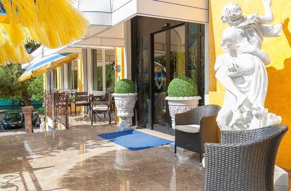 Картинка Hotel Napoleon 4*