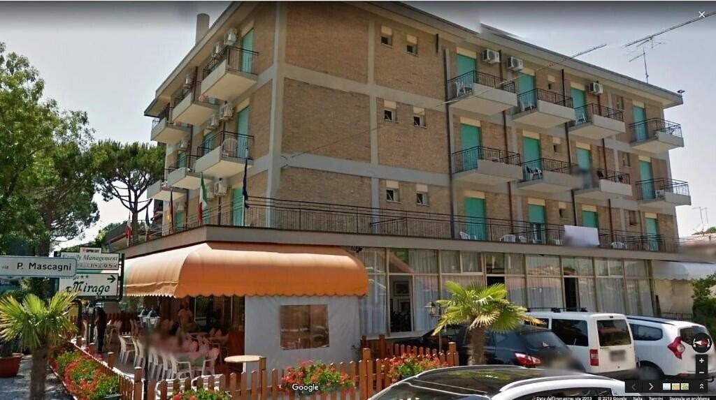 Фотография Hotel Mirage 2*