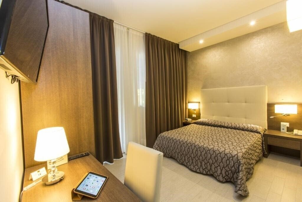 Картинка Hotel Touring 3*