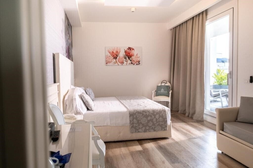 Фотографія Park Hotel Cellini 4*