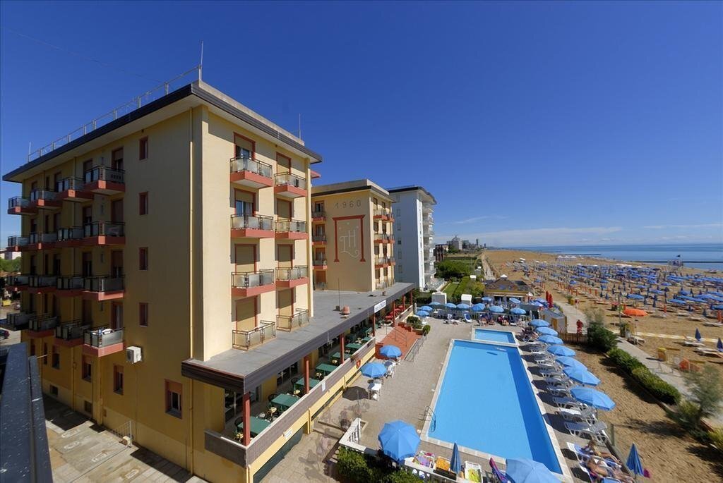 Готель London 3*