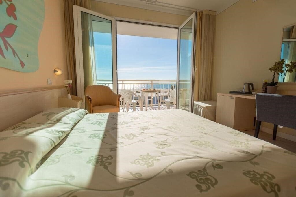 Зображення Savoy Hotel 3*