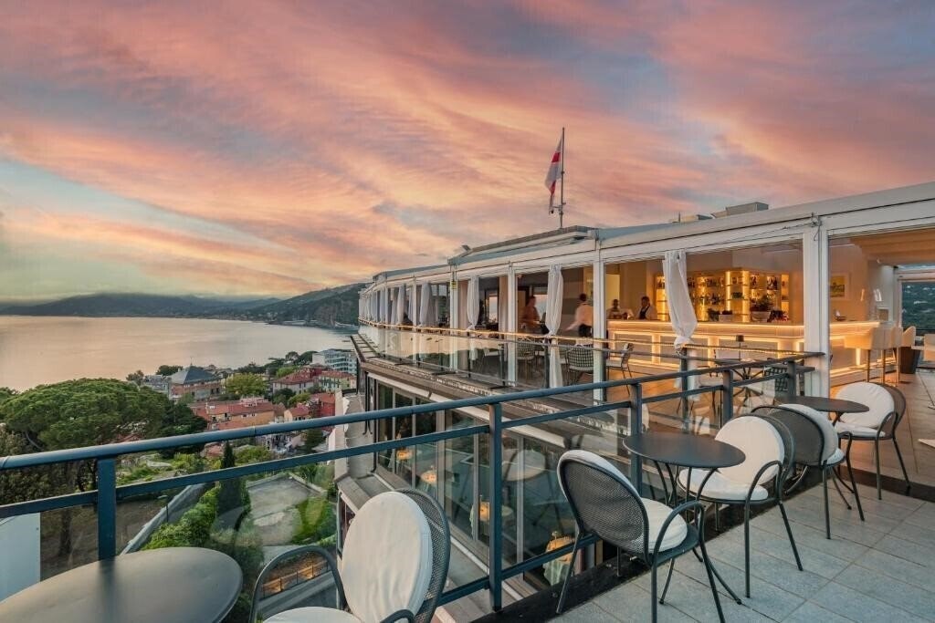 Фотография Vis A Vis Sestri Levante 4*