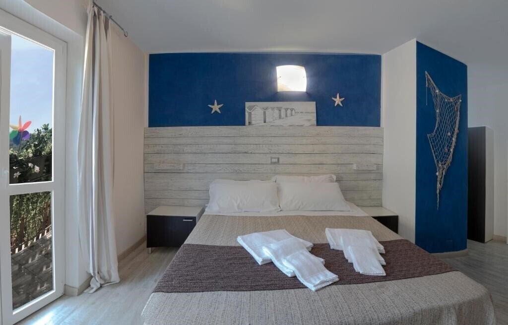 Готель Albergo Serena Lerici 3*