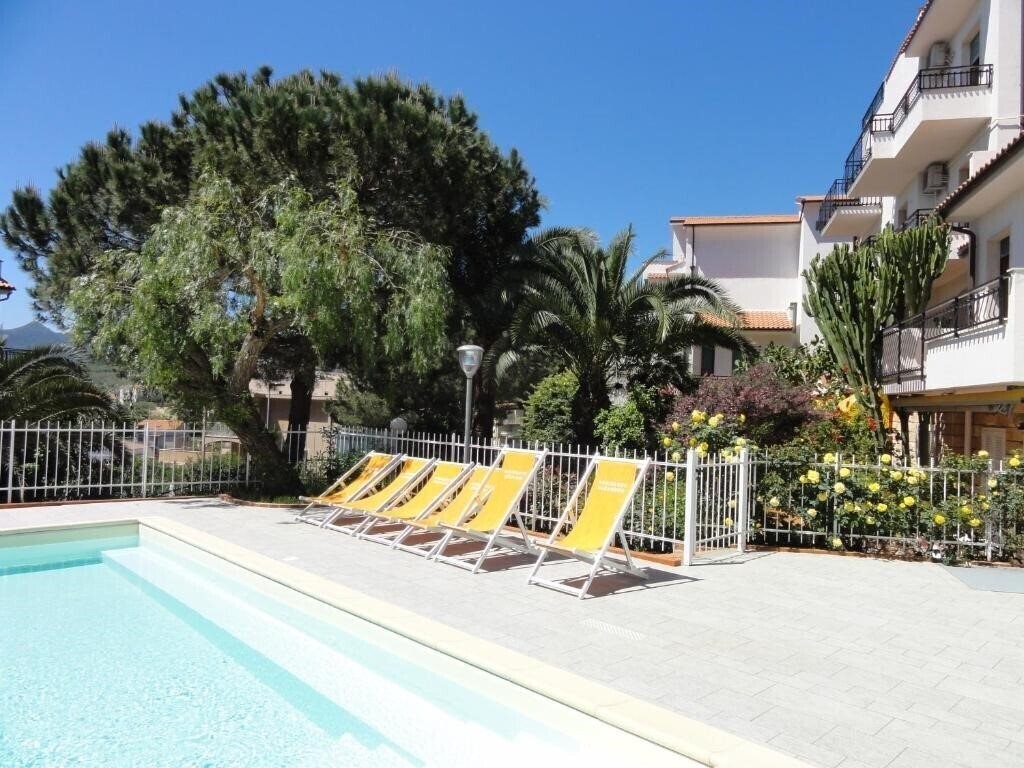 Картинка Residence Dei Fiori 3*