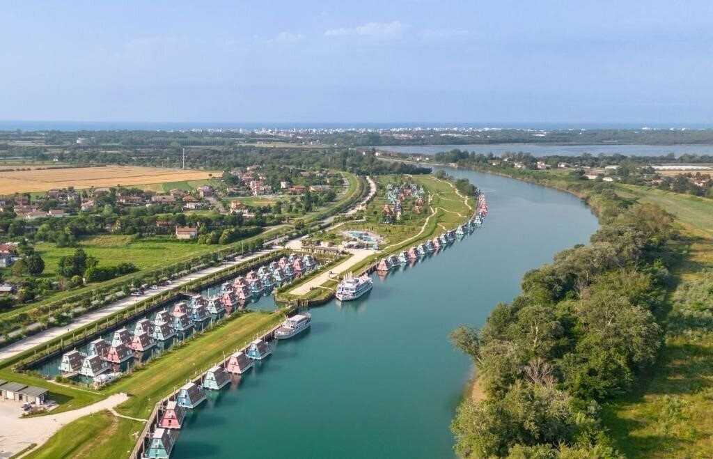 Готель Marina Azzurra Resort 4*