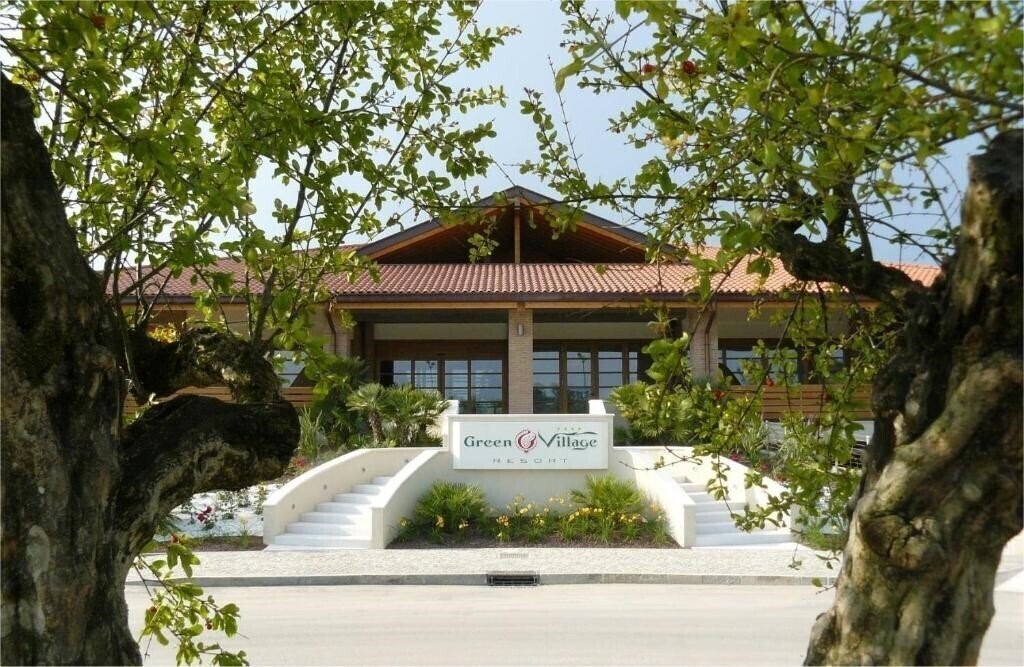 Фото Green Village Resort 4*