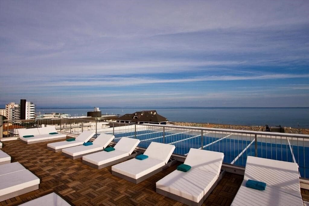 Отель Hotel Florida 4*
