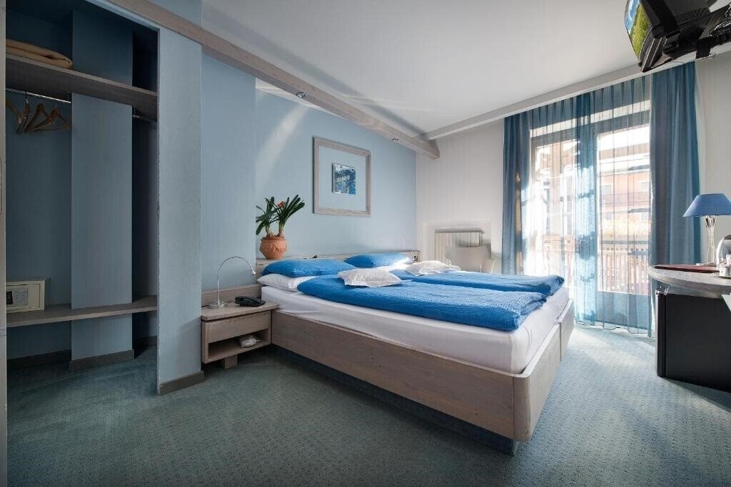 Фото Hotel Marzia 4*