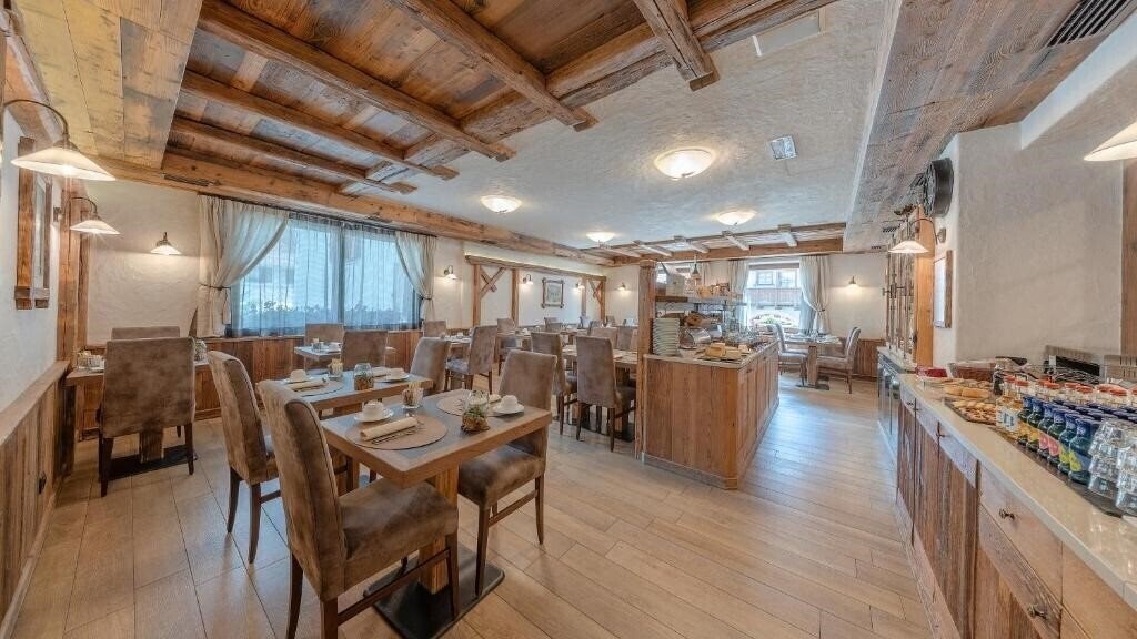 Изображение Hotel Crosal 4*
