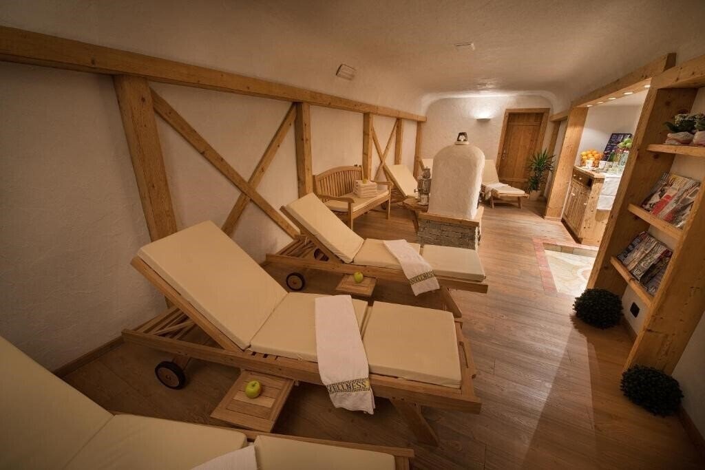 Картинка Hotel Crosal 4*