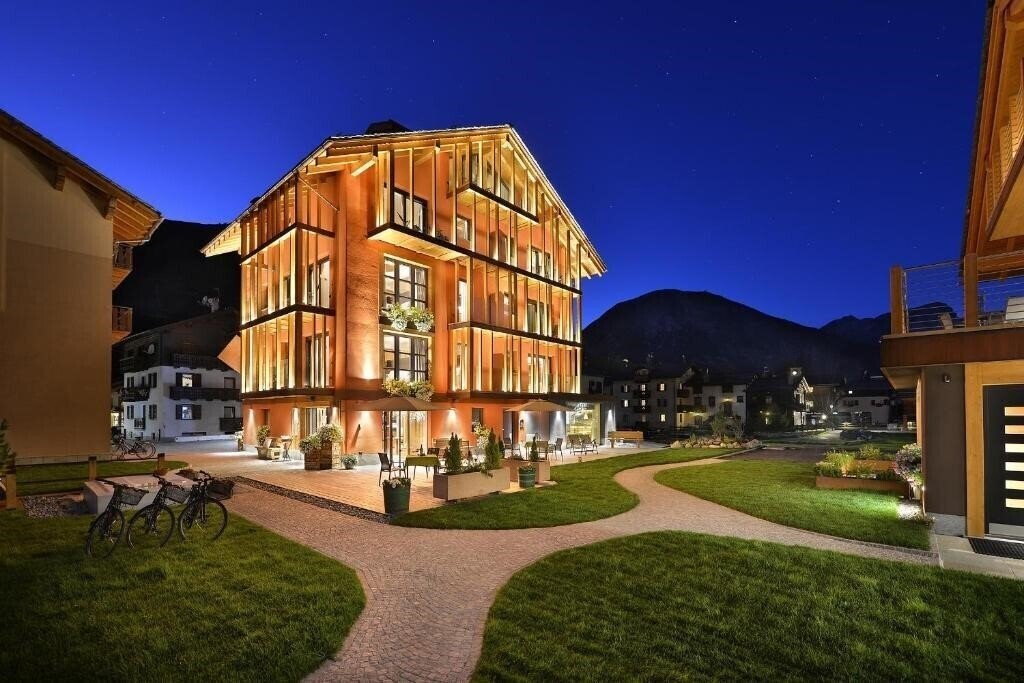 Отель Hotel Roberta Alpine 4*