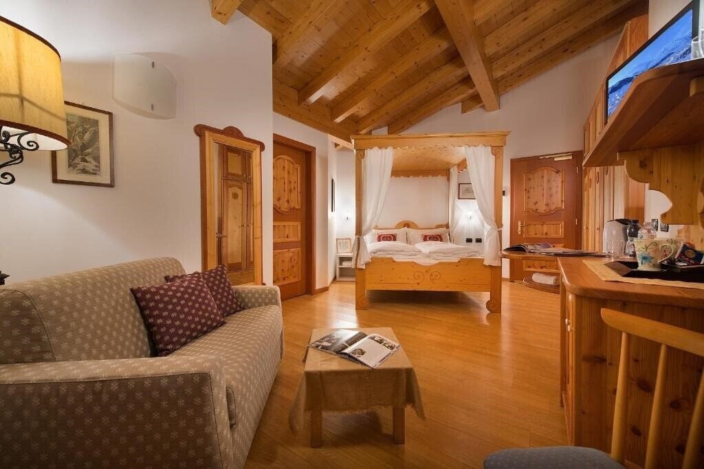 Фото Hotel Posta 4*