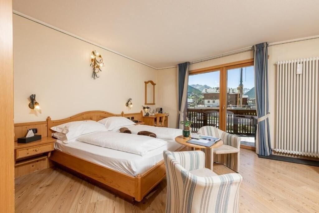 Фото Hotel Flora 4*