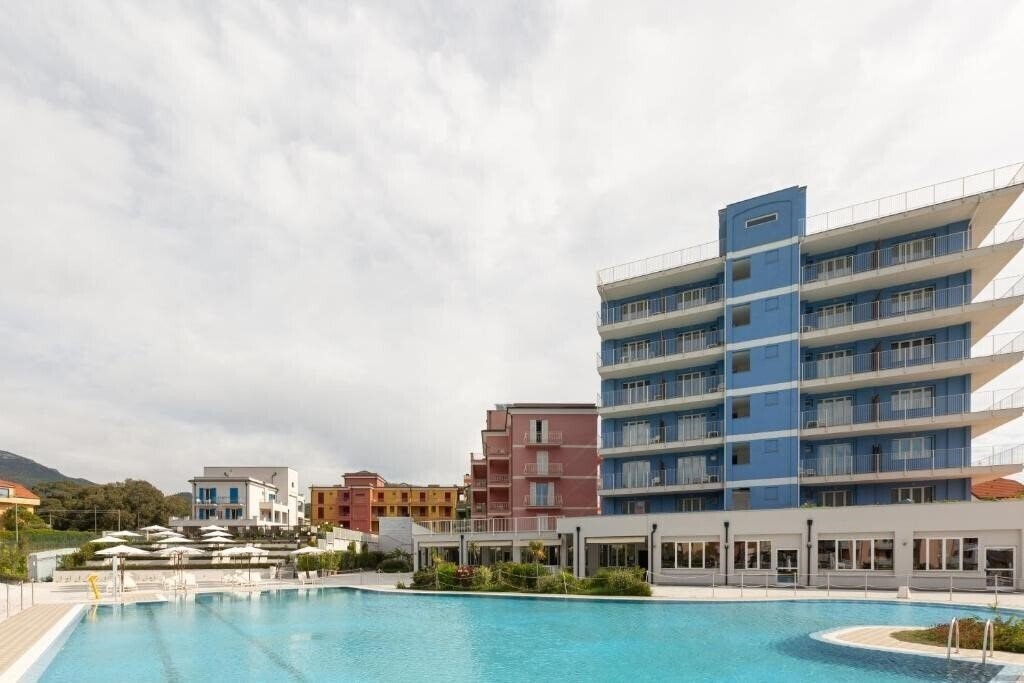 Отель Ai Pozzi Village SPA Resort 4*