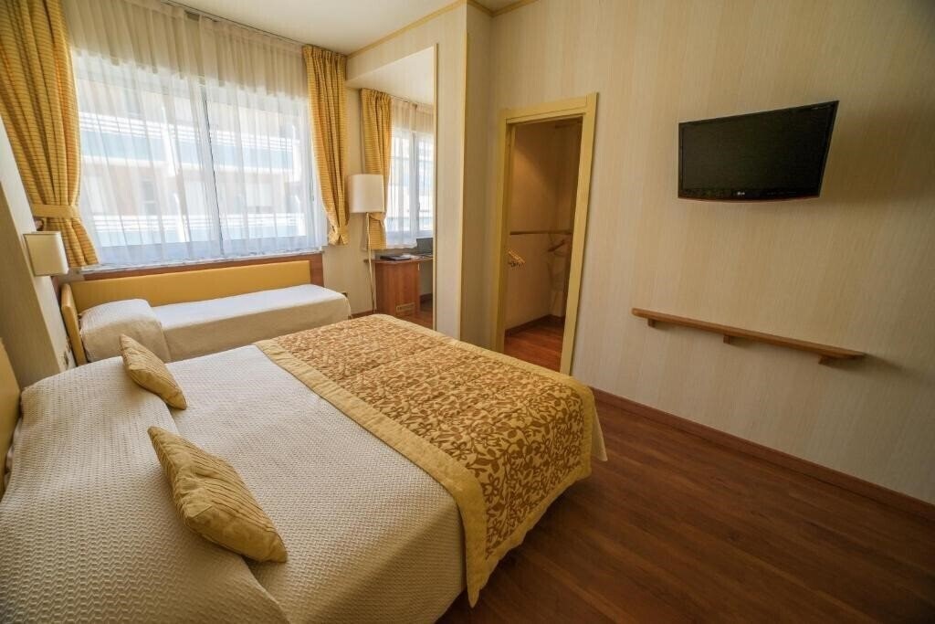 Фото Hotel Garden Lido Loano 4*