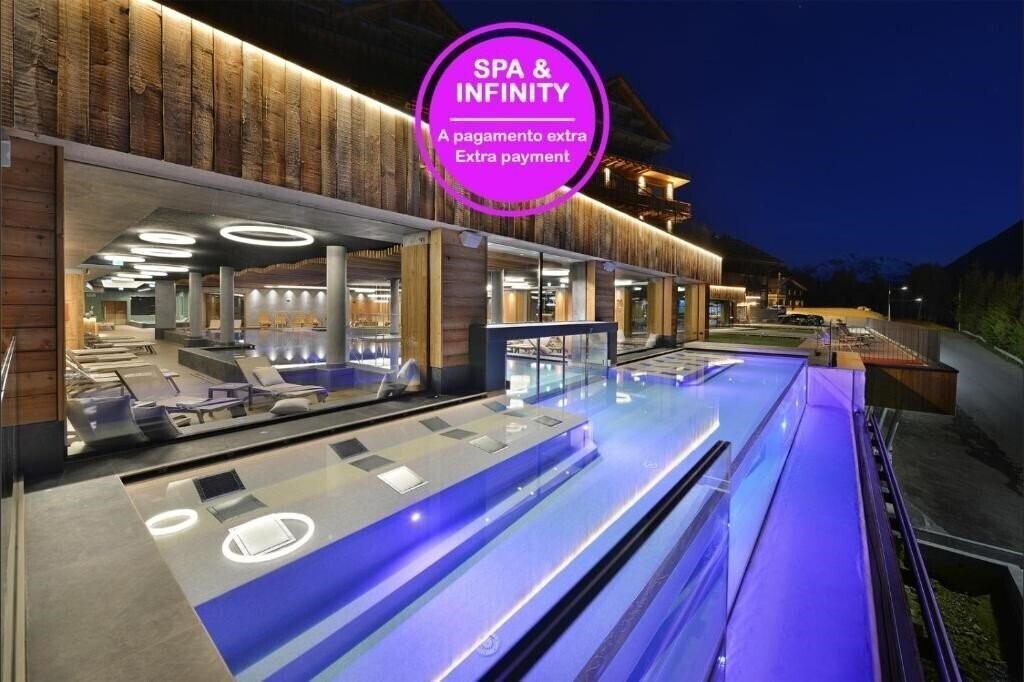 Отель Alpen Resort Bivio 4*