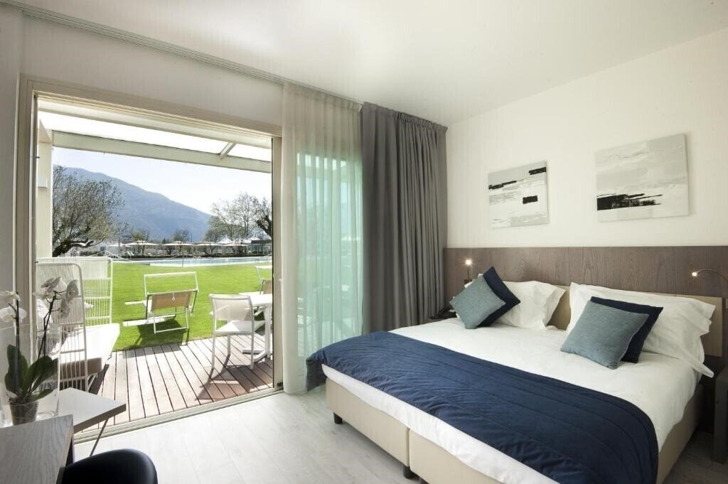 Фото Seven Park 4*