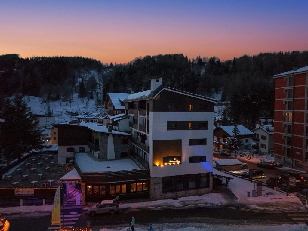 Готель Arlecchino (Madesimo) 3*