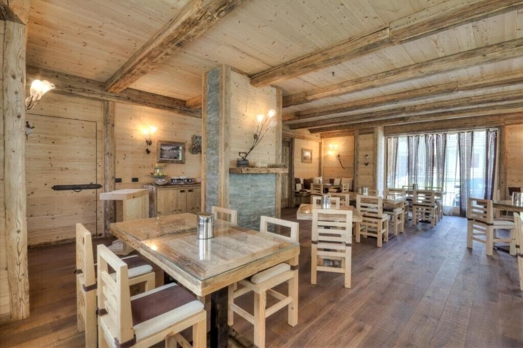 Изображение Ambrosini (Aprica) 4*
