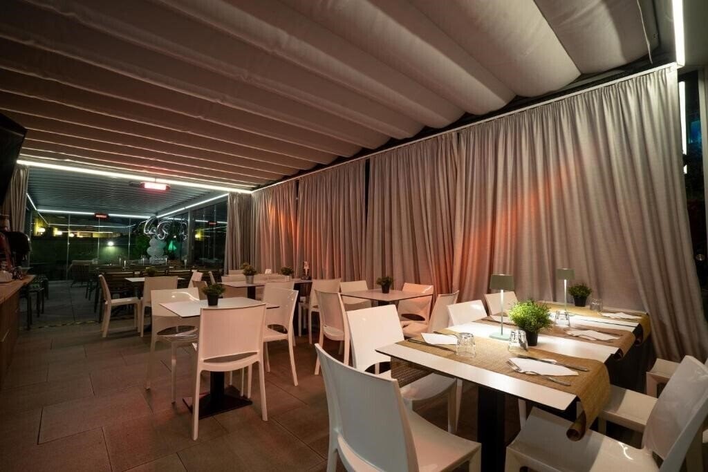 Фотографія Bernardino Hotel 3*