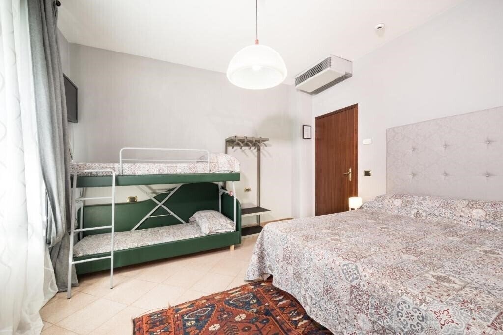 Зображення Bernardino Hotel 3*