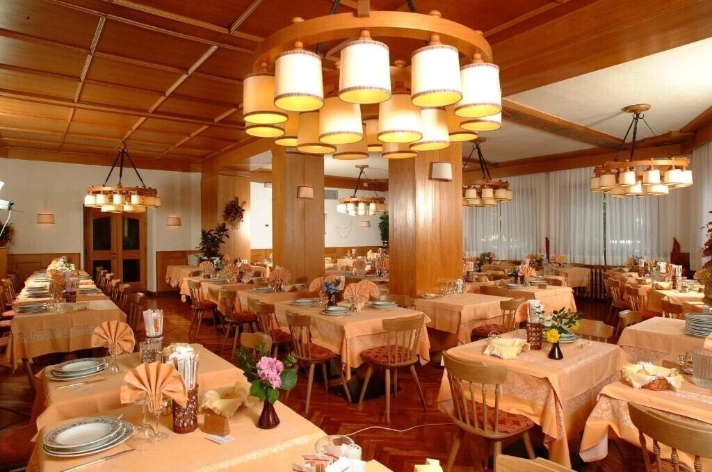 Зображення Hotel Pinzolo Dolomiti 3*
