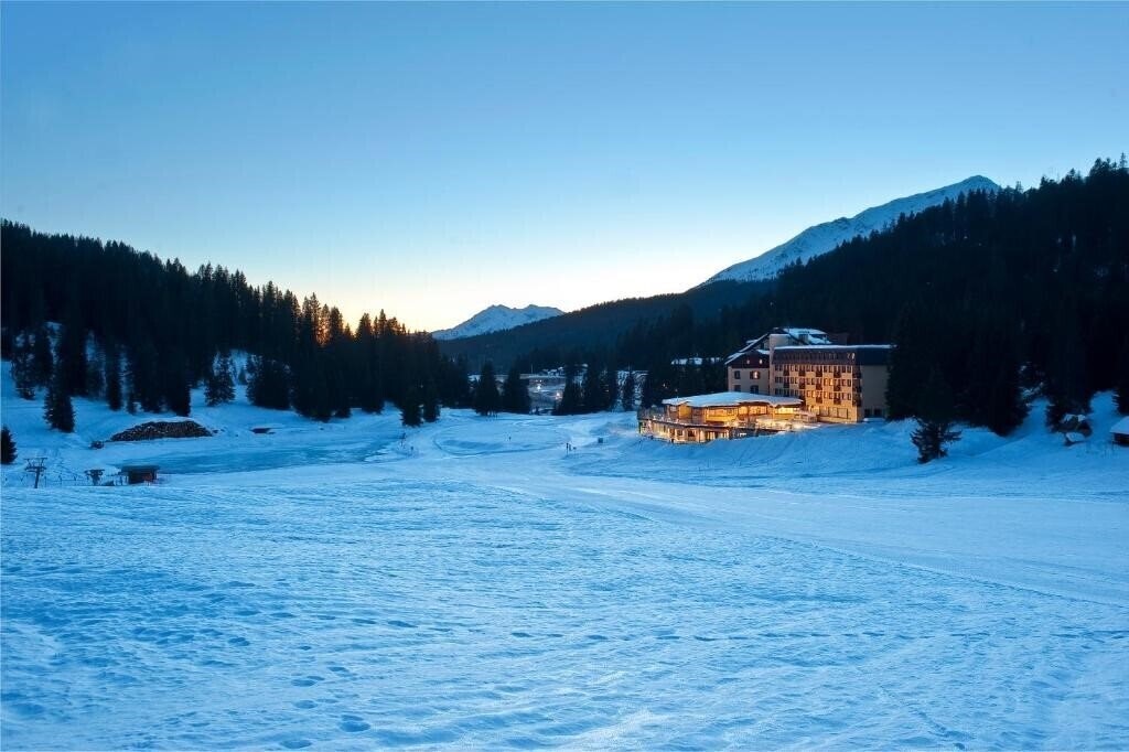 Готель TH Madonna di Campiglio Golf 4*
