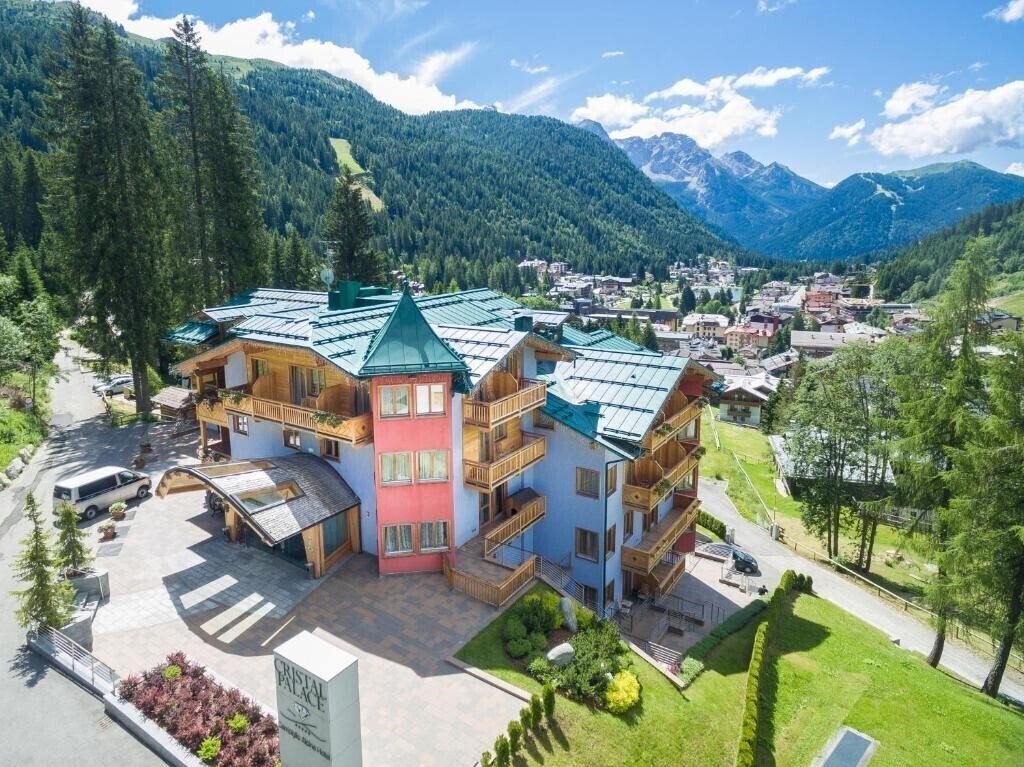 Готель Cristal Palace 4*