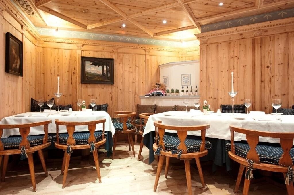 Картинка Alpen Suite 4*