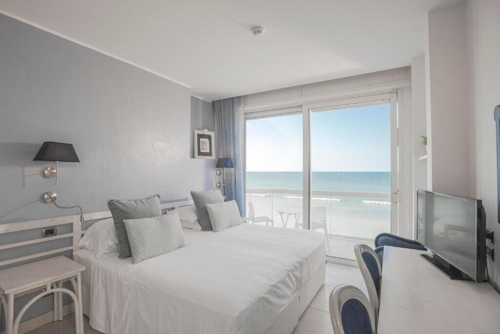 Фотографія Sans Souci Hotel Gabicce Mare 4*