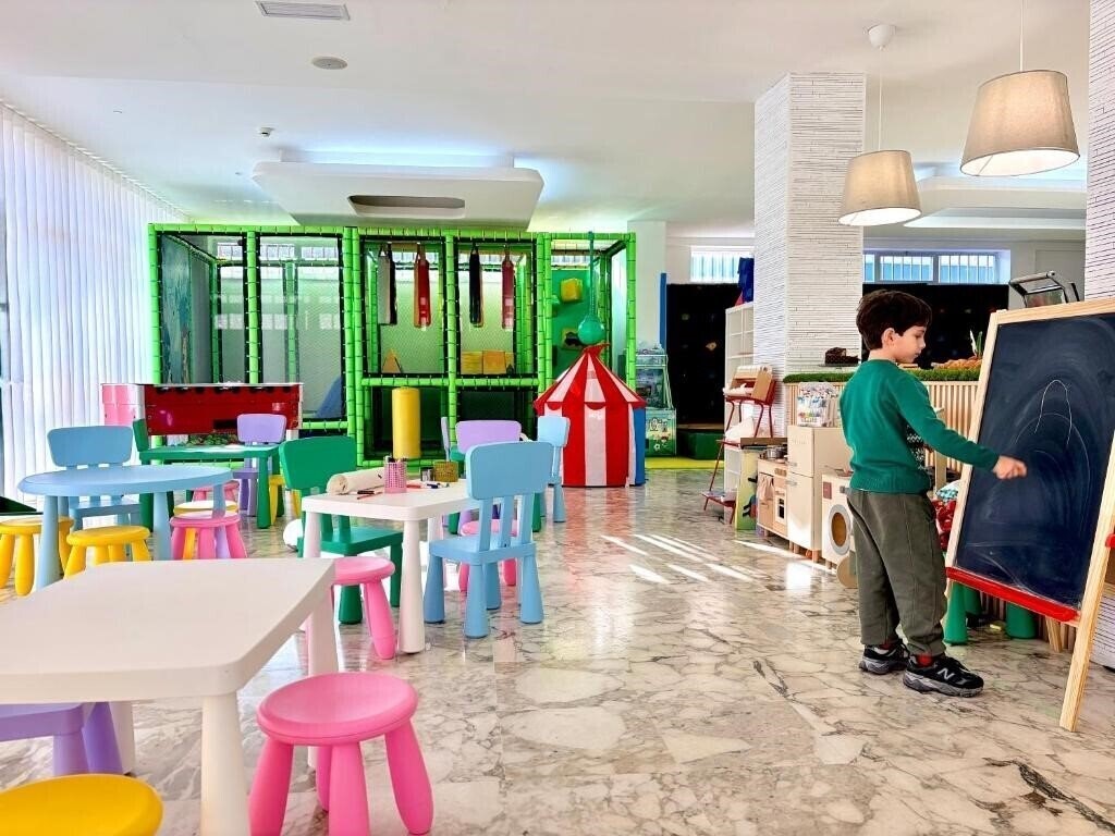 Картинка Blumen Hotel (San Benedetto Del Tronto) 2*