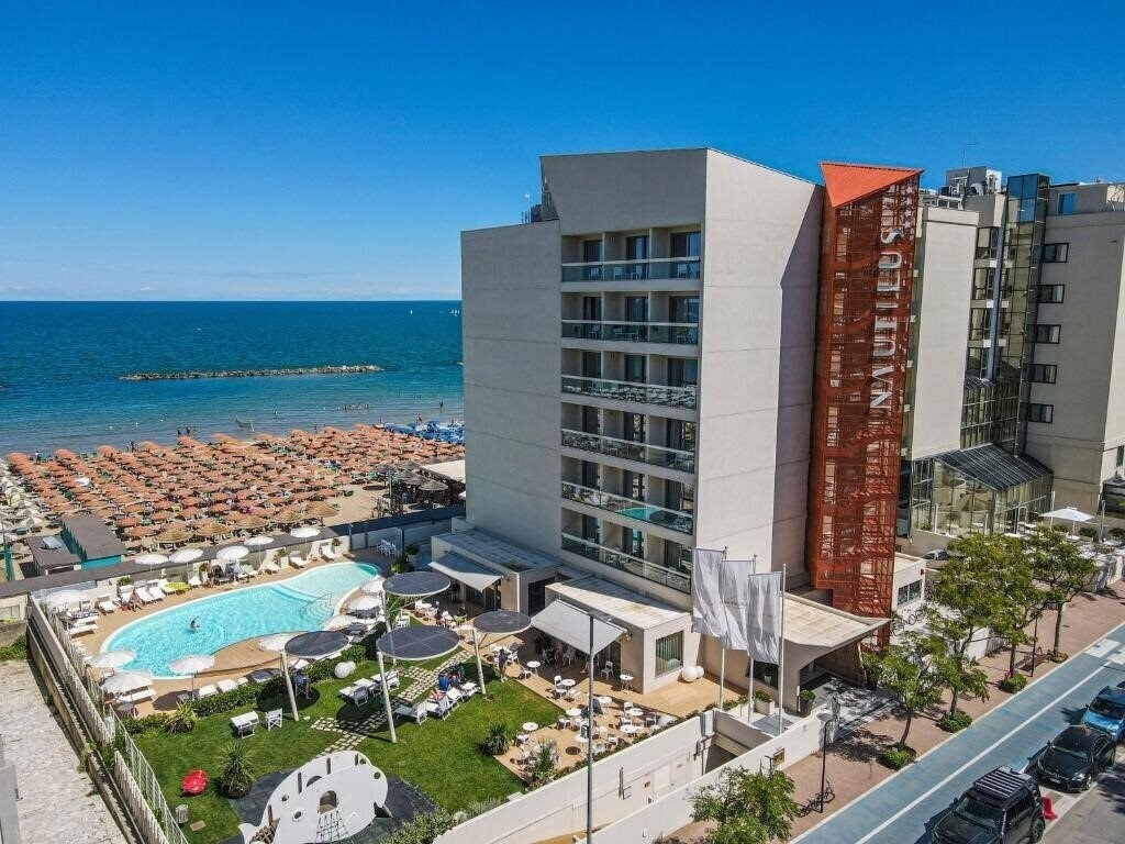 Готель Nautilus Family Hotel (Pesaro) 4*