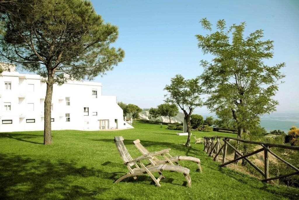 Готель Emilia Hotel Ancona 4*